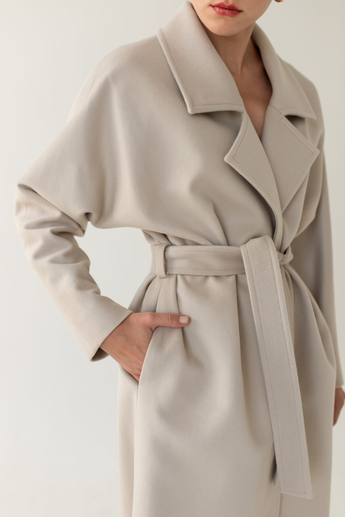 oversize cashmere coat light beige